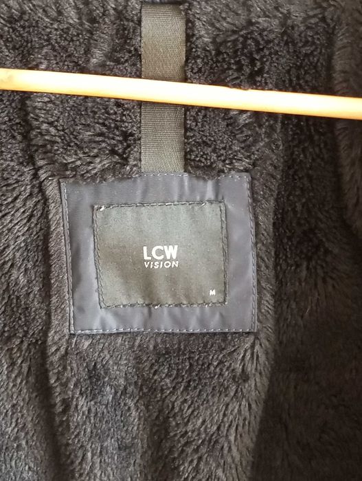 Мъжко зимно яке с качулка на LCW