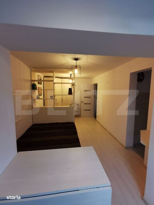 Garsoniera, 24 mp, etaj intermediar, zona Zamca