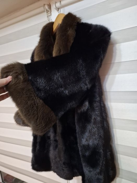 Продам шубу  норковую  б/у