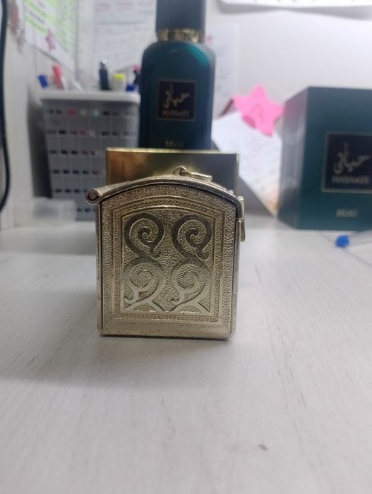 Продам шкатулку антикварное