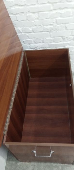 Sandiq sotiladi ajoyib holatda