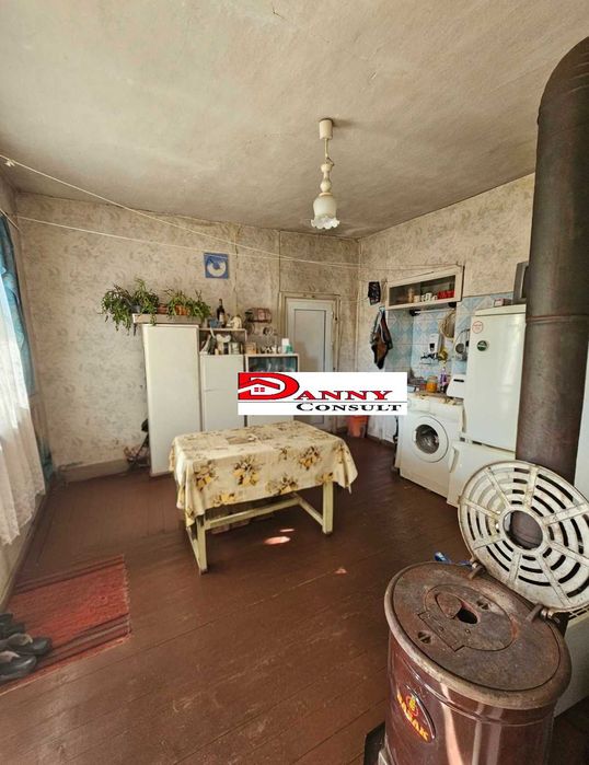 Къща за продажба в гр. Полски Тръмбеш