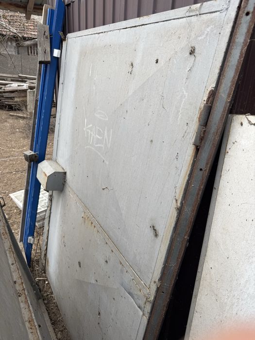 usi garaj 2m lungime cu 2.6 latime porta garaj