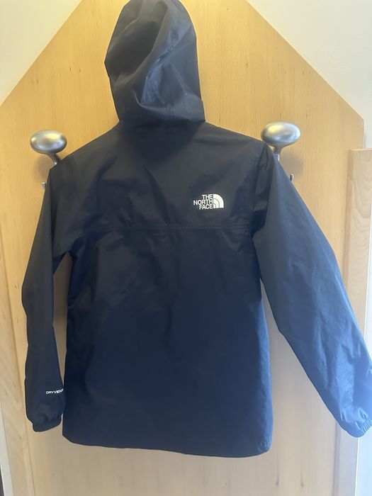 Ветровка the north face L-размер от детската номерация