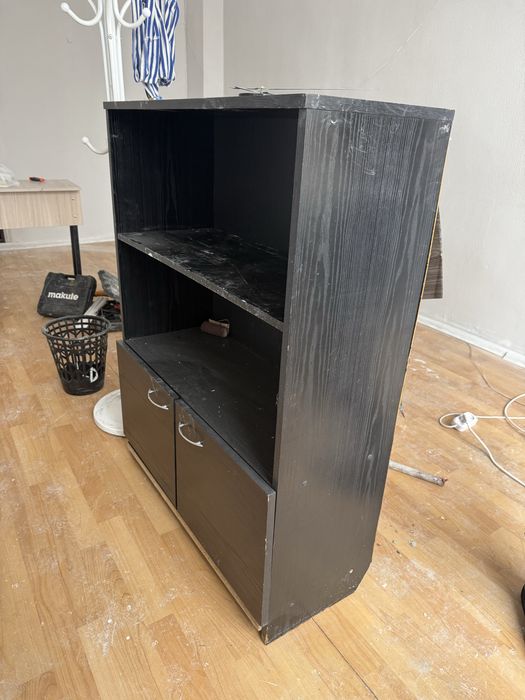 Отдаем бесплатно шкафы для офиса