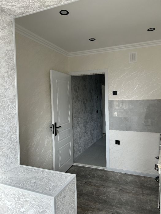 Продается 2 комнатная квартира в 8 микрорайоне