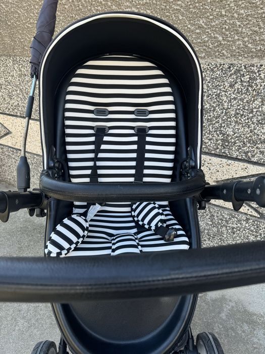Mima Xari бебешка количка