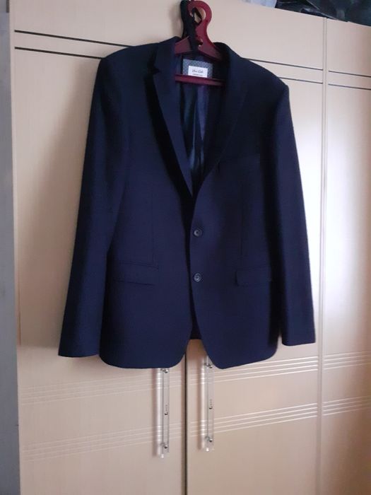 Продам мужские черные пиджаки