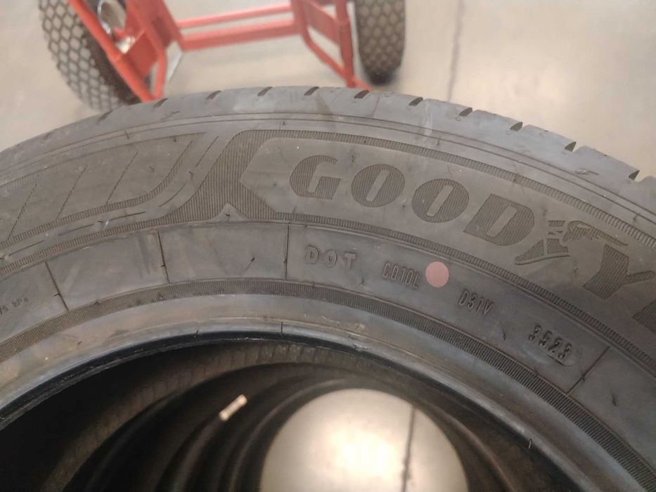 4бр. летни гуми 215/65/16C Goodyear
