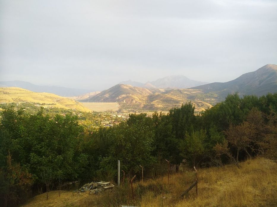 Продается земельный участок в Чарваке