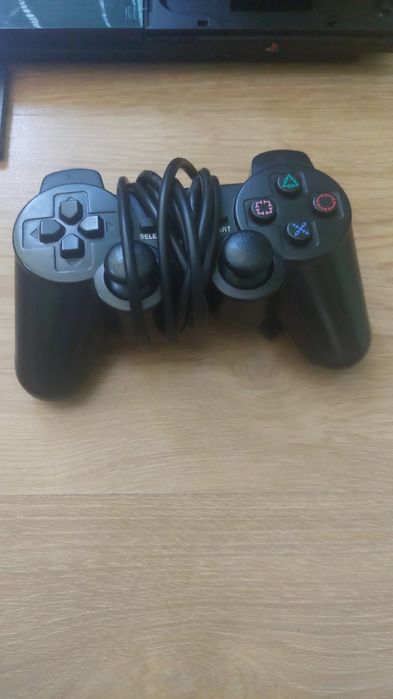 Плейстейшън 2 слим + 2 игри