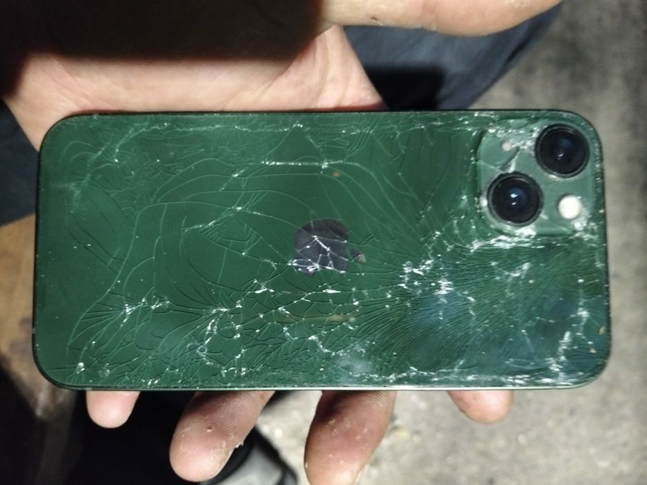 iPhone 13 продам