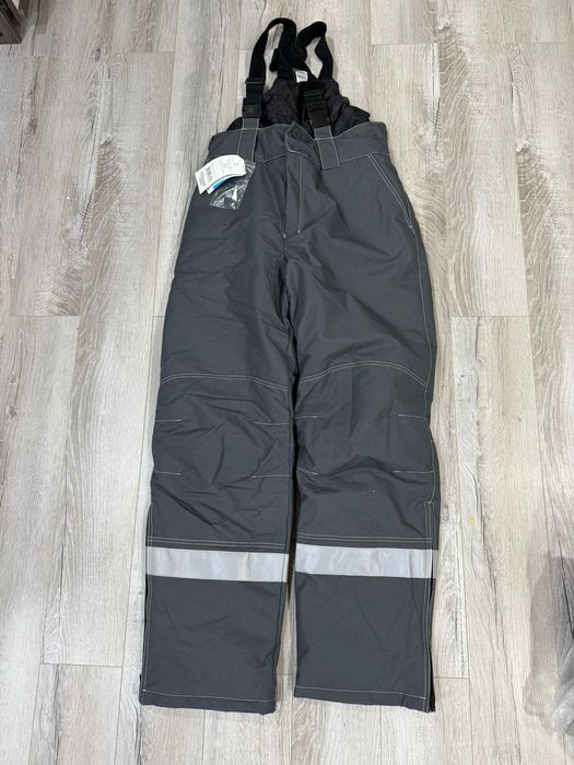 Продам зимнюю спец одежду