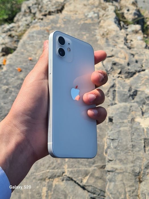 Iphone 12                                 .