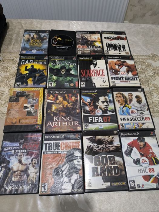 Play station 2 sotiladi