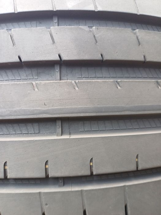 Гуми 255/40/19 Гудиар