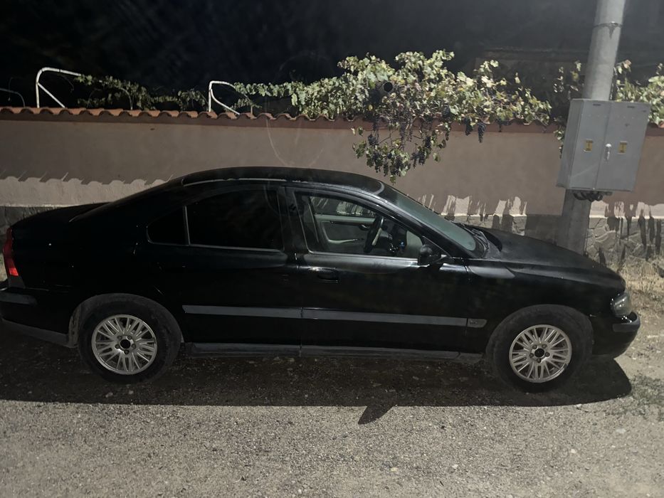Продавам Volvo s60