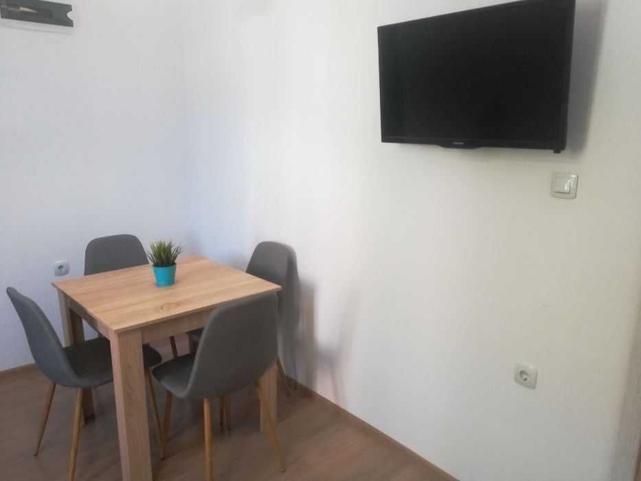 Дава се под наем Тристаен апартамент в София, Редута - 106 кв.м за 535.5 € - Снимка #2