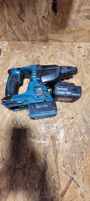 Rotopercutor makita dhr242