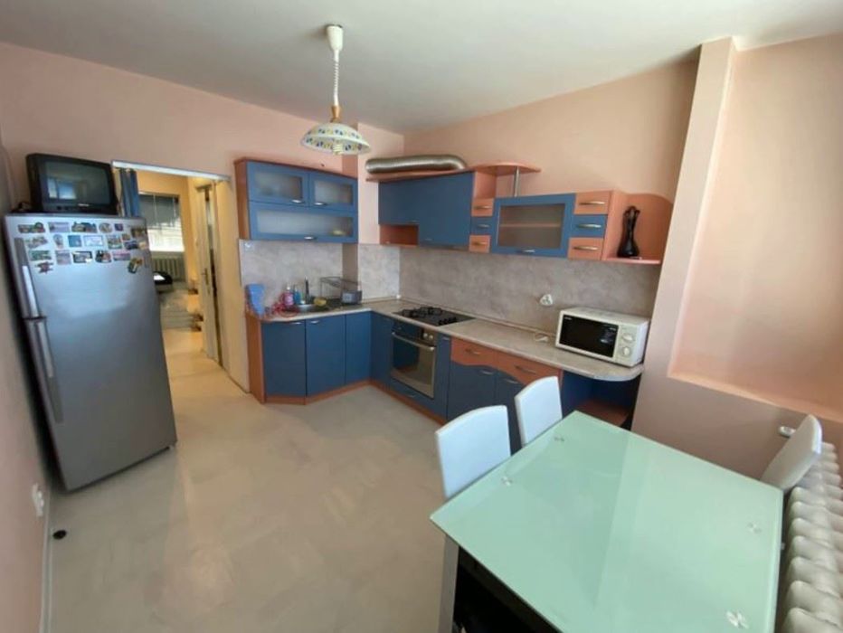 Дава се под наем Тристаен апартамент в София, Връбница 2 - 80 кв.м за 612 € - Снимка #2