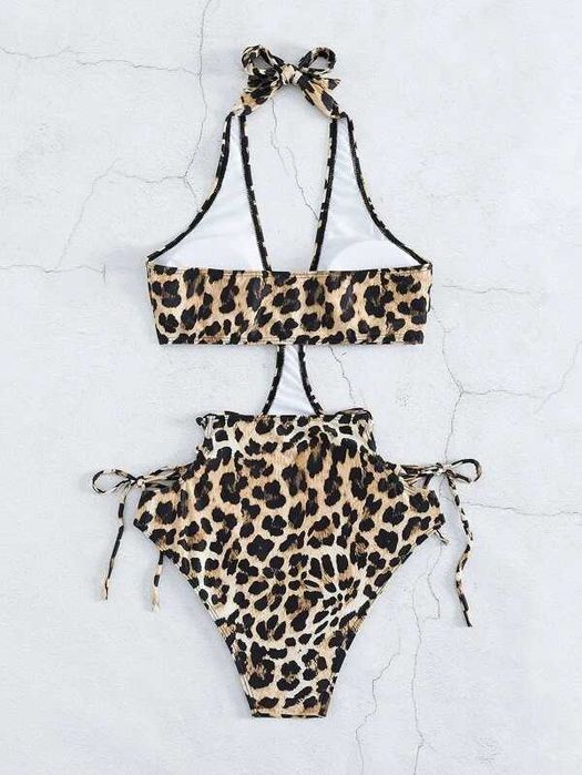 Costum de baie intreg