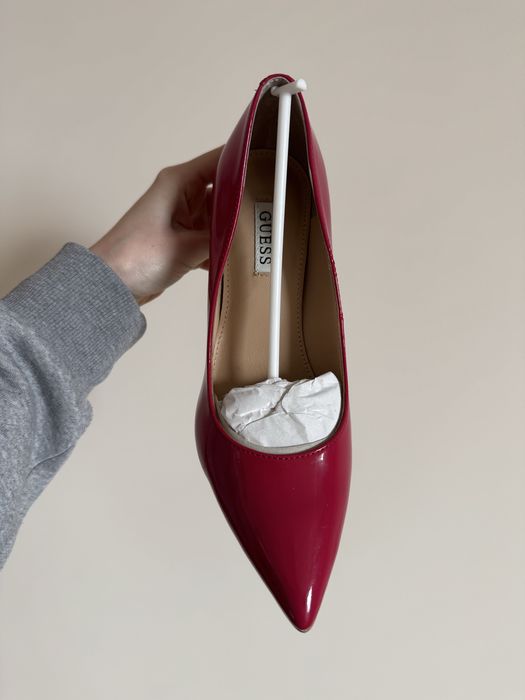 Токчета Guess