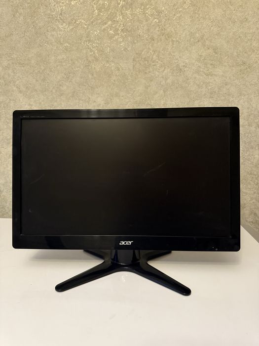 Монитор vga 18,5 диагональ