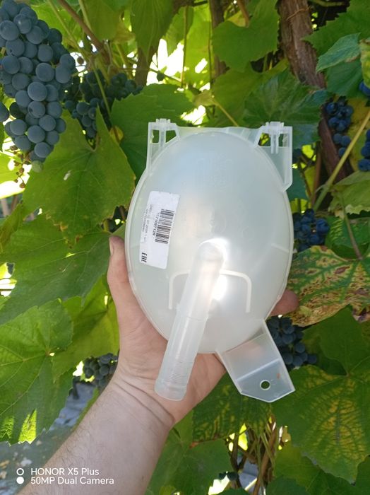 Рено Дастер бачок системы охлаждения