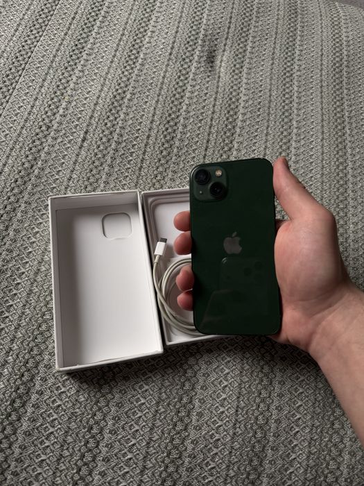 Айфон 13, 128 гб 77 акб