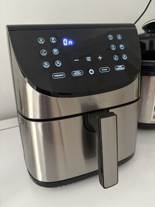 Tesla Friteuza aer cald AF701BX