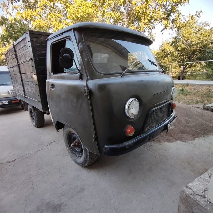 Uvaz. Kuzuflik yuk mashina