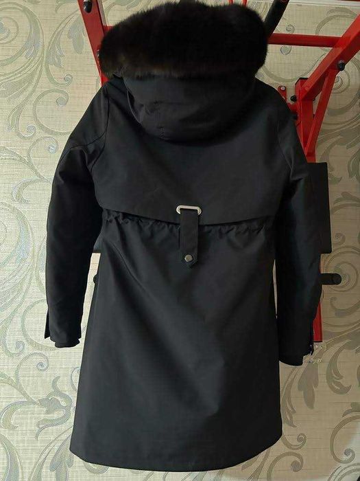 Продам парка куртку зима