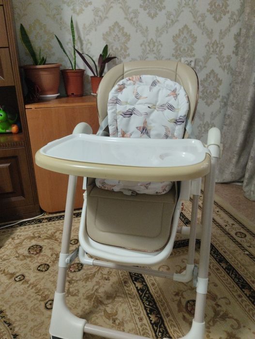 Детский стул для кормления