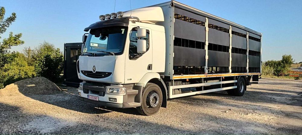 Camion apicol Renault Midlum 18 T pentru stupi pe 10 rame