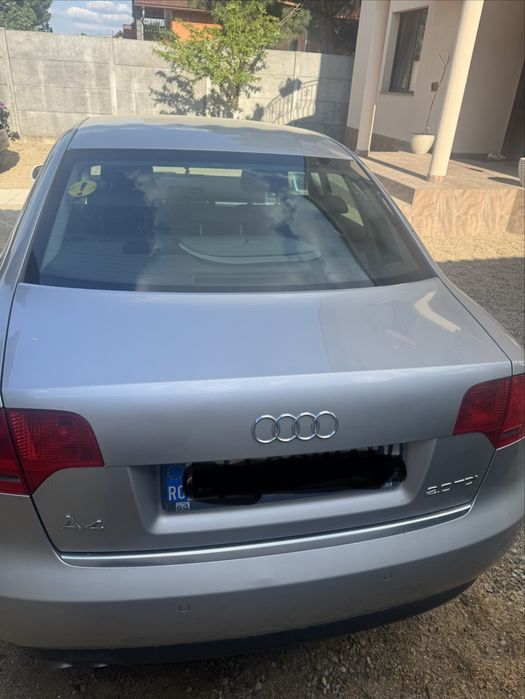 Vand URGENT Audi A4 an 2006 (Pret 2800 euro)