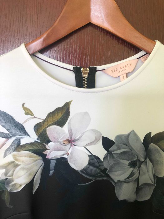 Детска рокля Ted Baker-14-15 годишно момиче