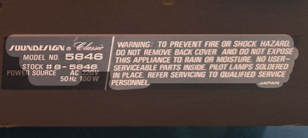 Продавам японски грамофон,касетофон,радио,колони.