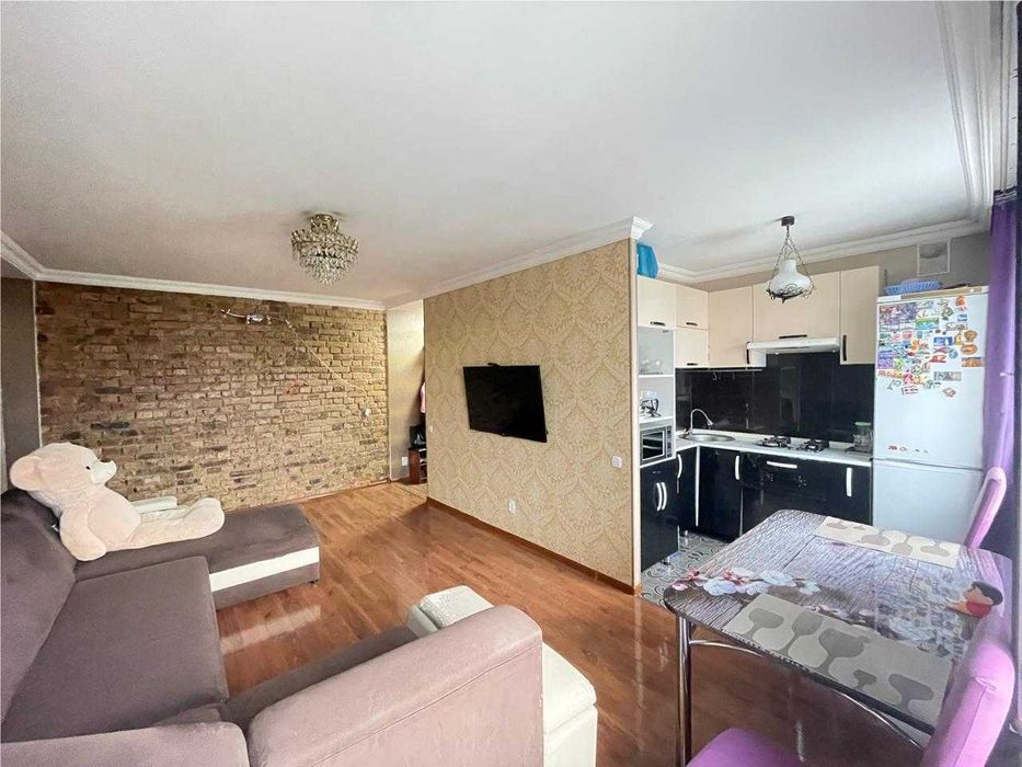 / Продам 3х ком студию, Абая 11 (Оптима)