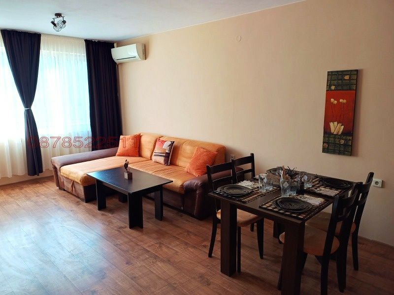 Дава се под наем Тристаен апартамент в Гоце Делчев - 92 кв.м за 306 € - Снимка #1