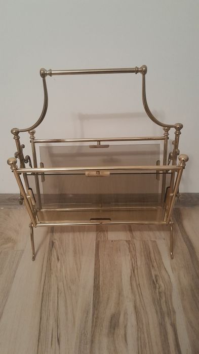 Винтидж италианска постйвка за вестници и списания