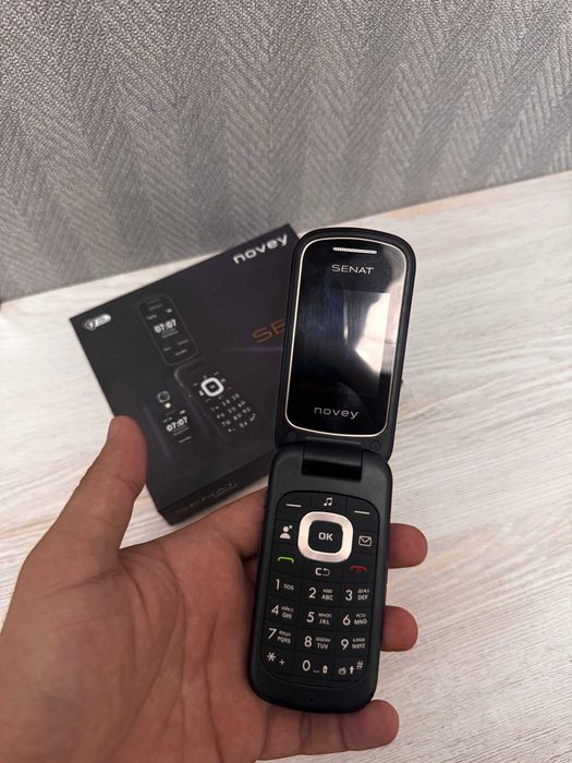 Novey Senat telefon