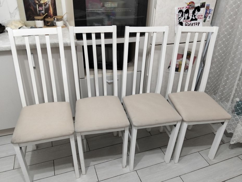 Стулья белые 4 шт