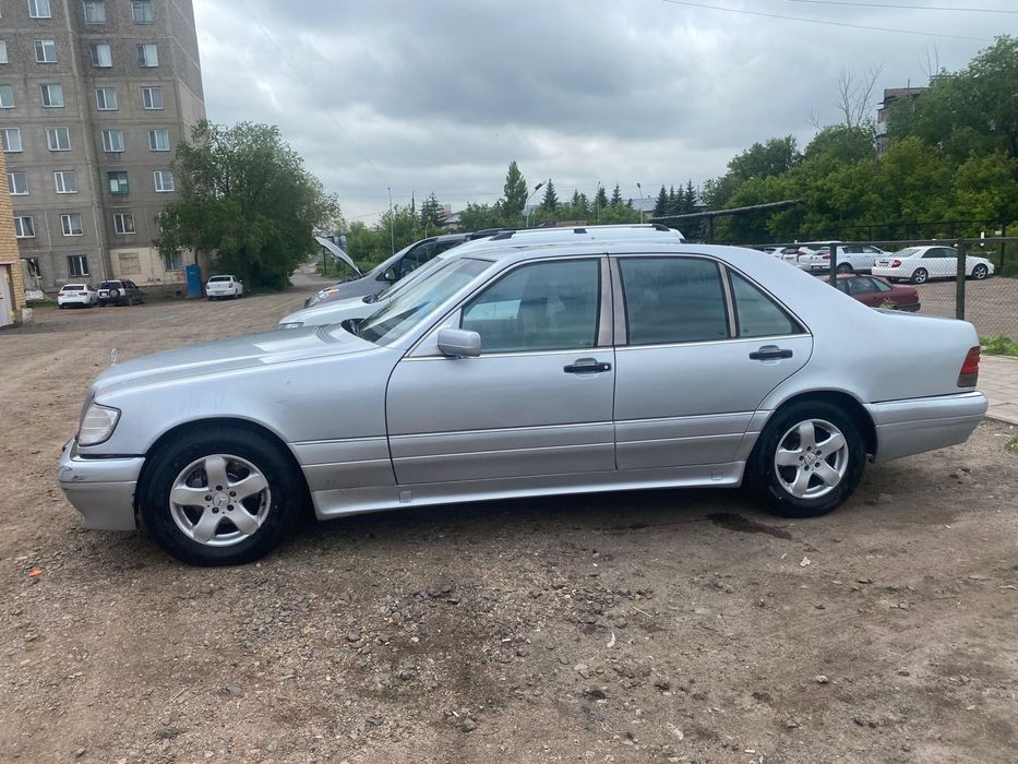 Mercedes-Benz S 300,