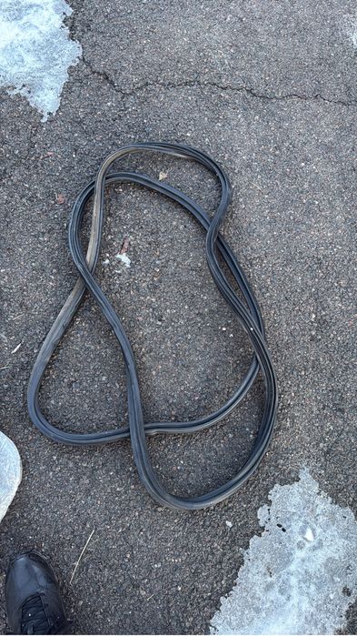 Уплотнители двери на Lexus  RX 2 поколение