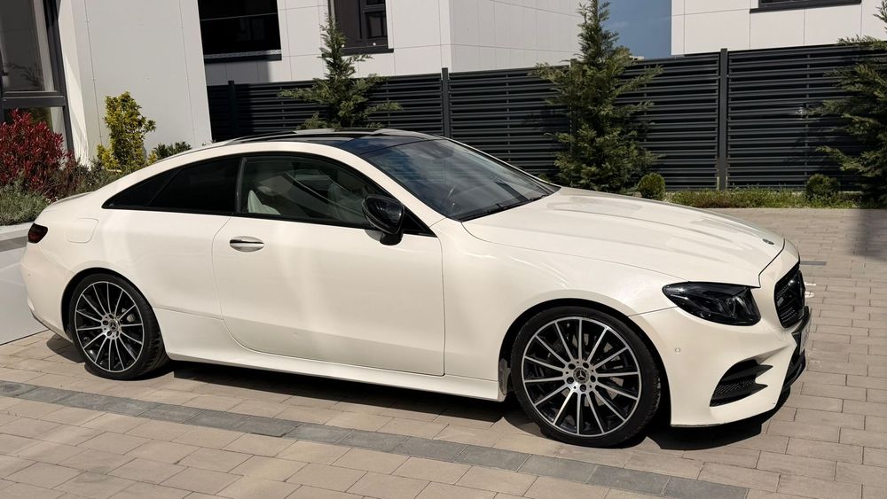 Mercedes-Benz E Mercedes E Coupe 220d - Interior Exceptional
