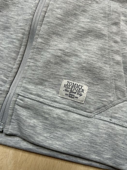 Оригинален zip up на Tommy Hilfiger 164cm