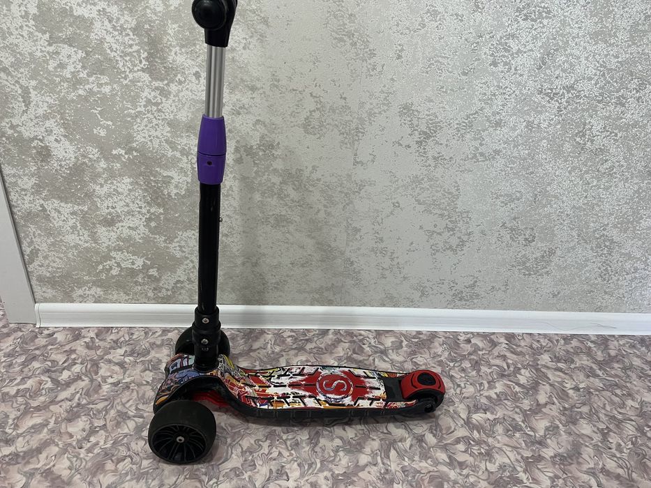 Продам самокат в отличном состоянии