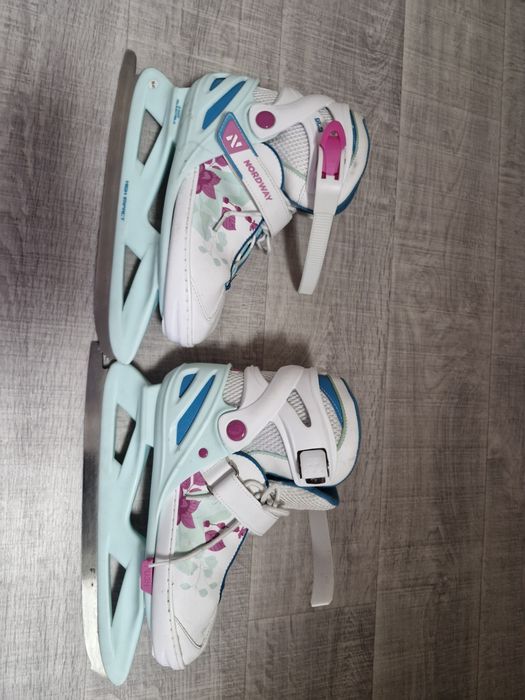 коньки в отличном состоянии