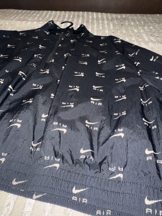 Дамска ветровка nike