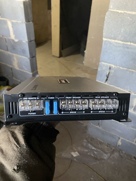 усилитель и андроид магнитолу